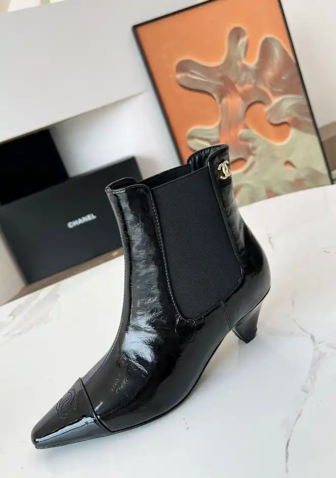 hype Chanel Boots