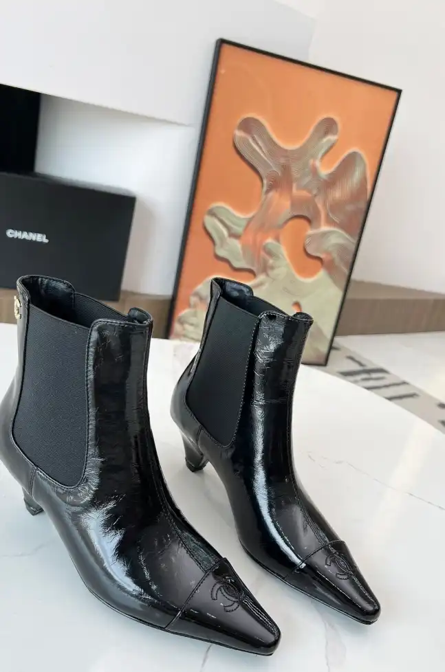 hype Chanel Boots