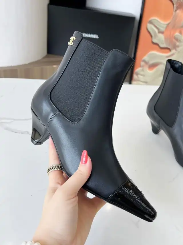 hype Chanel Boots