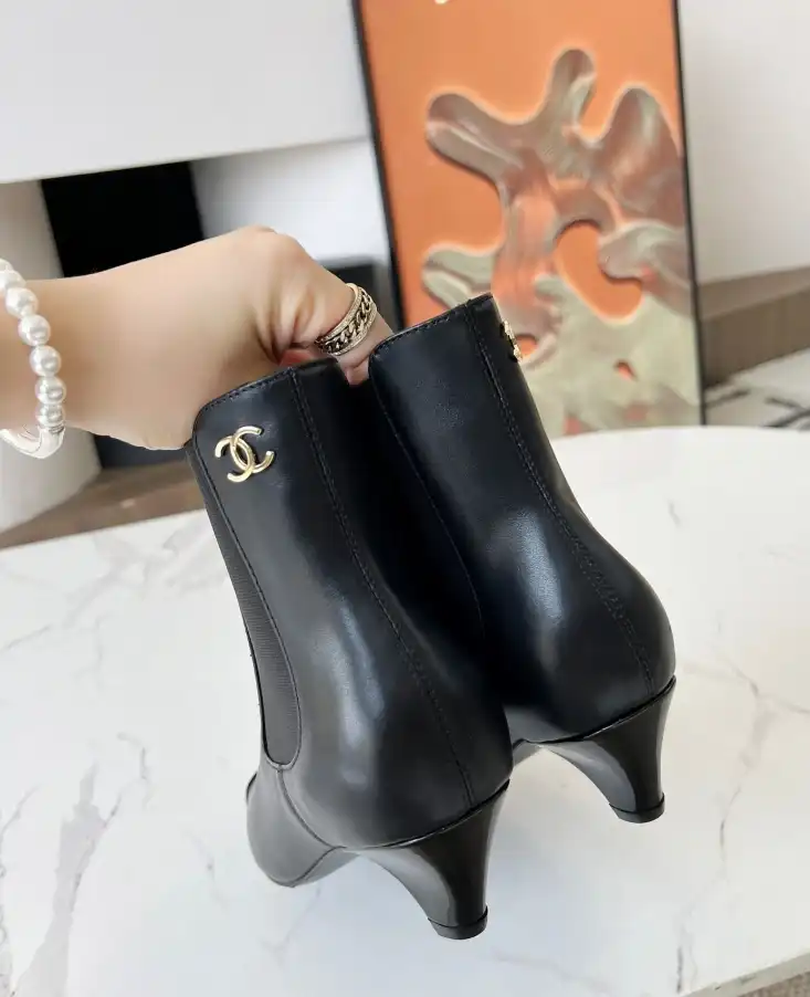 hype Chanel Boots