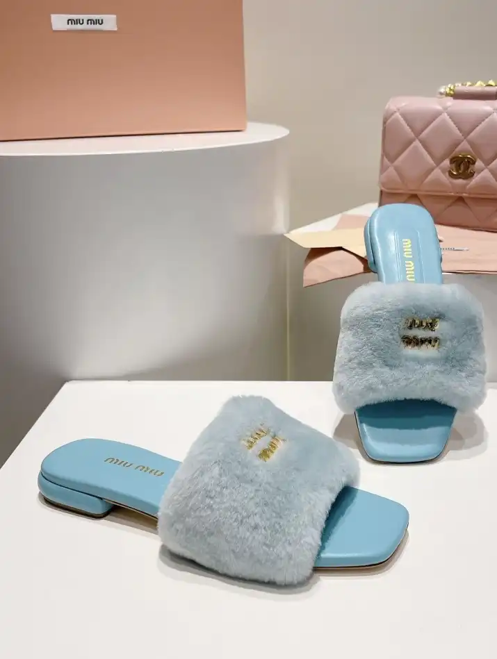 hype Miu Miu Slippers