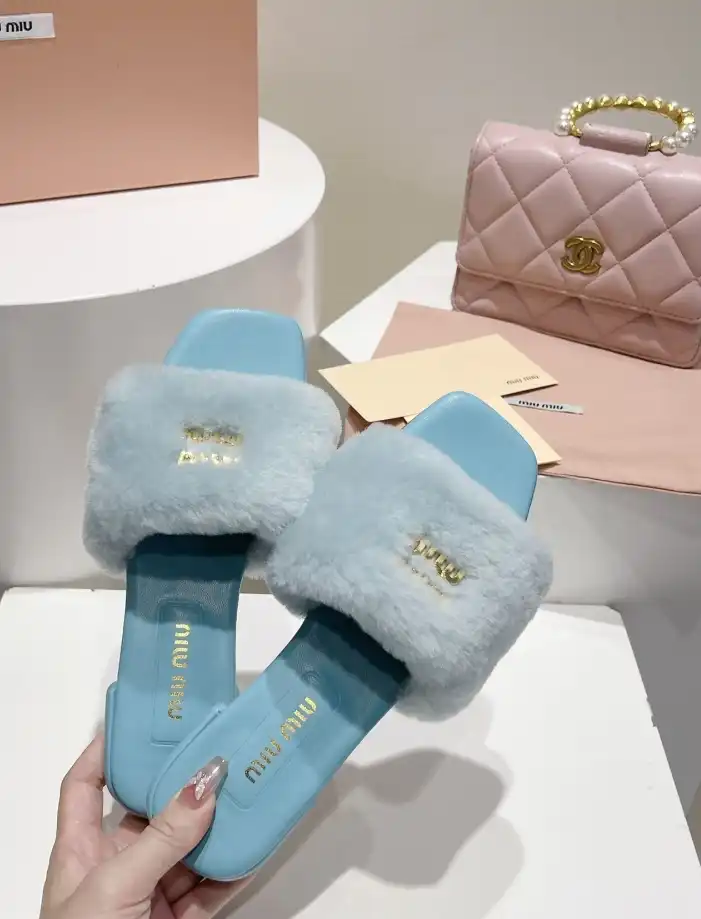 hype Miu Miu Slippers