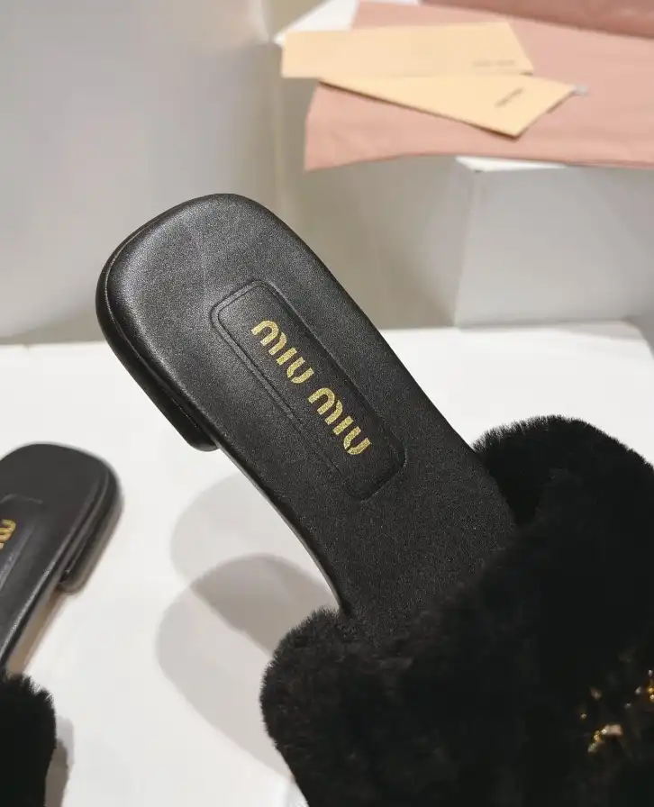 hype Miu Miu Slippers