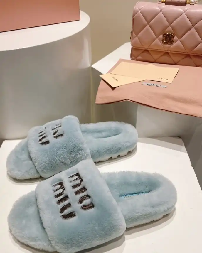 hype Miu Miu Slippers