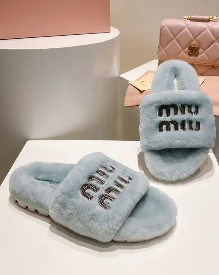 hype Miu Miu Slippers