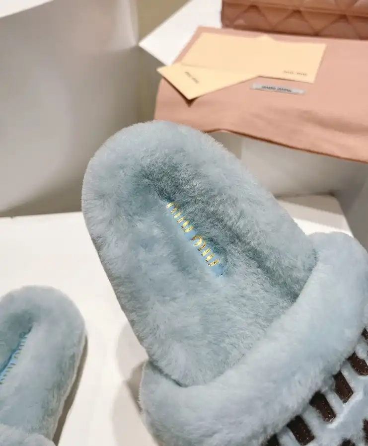 hype Miu Miu Slippers