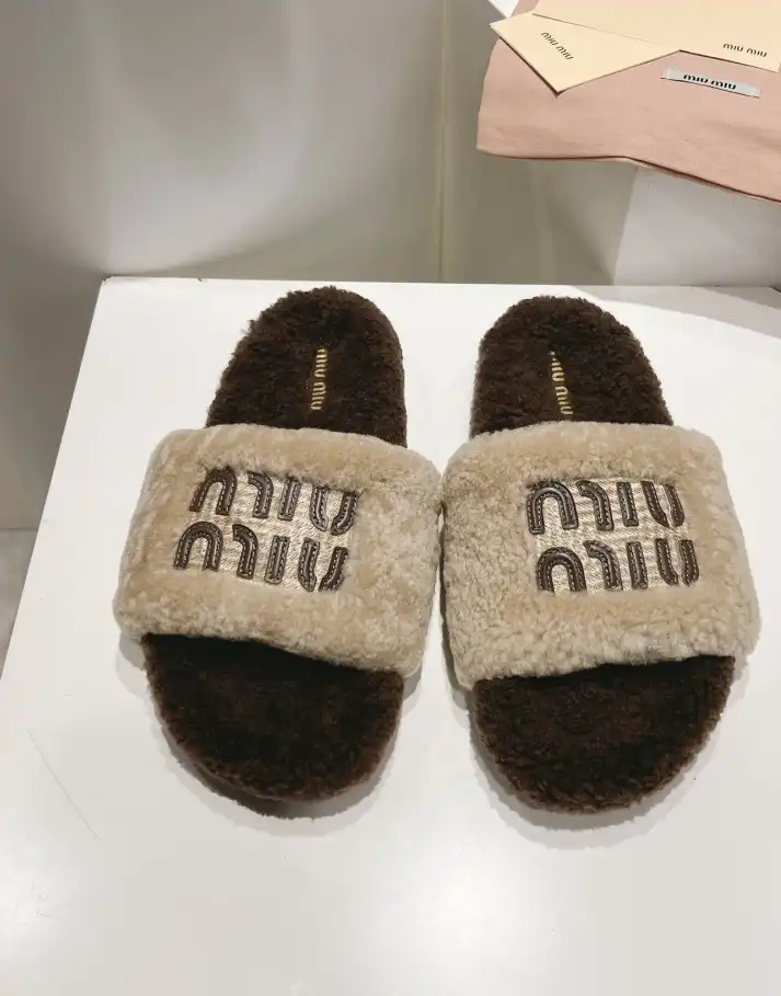 hype Miu Miu Slippers