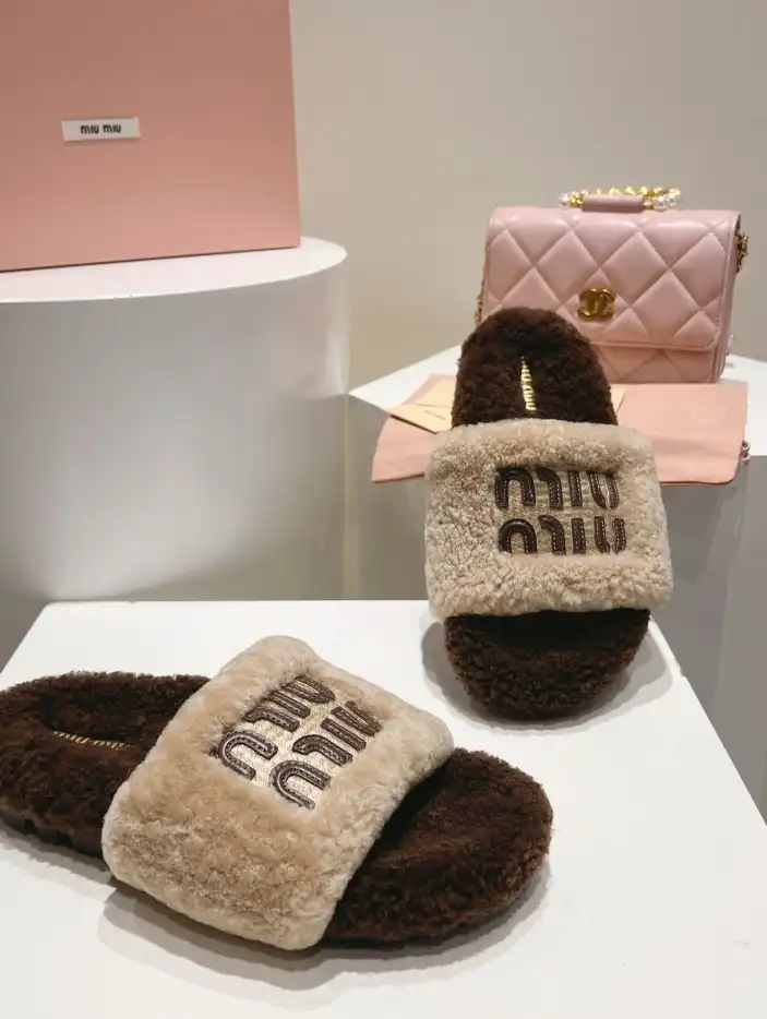 hype Miu Miu Slippers