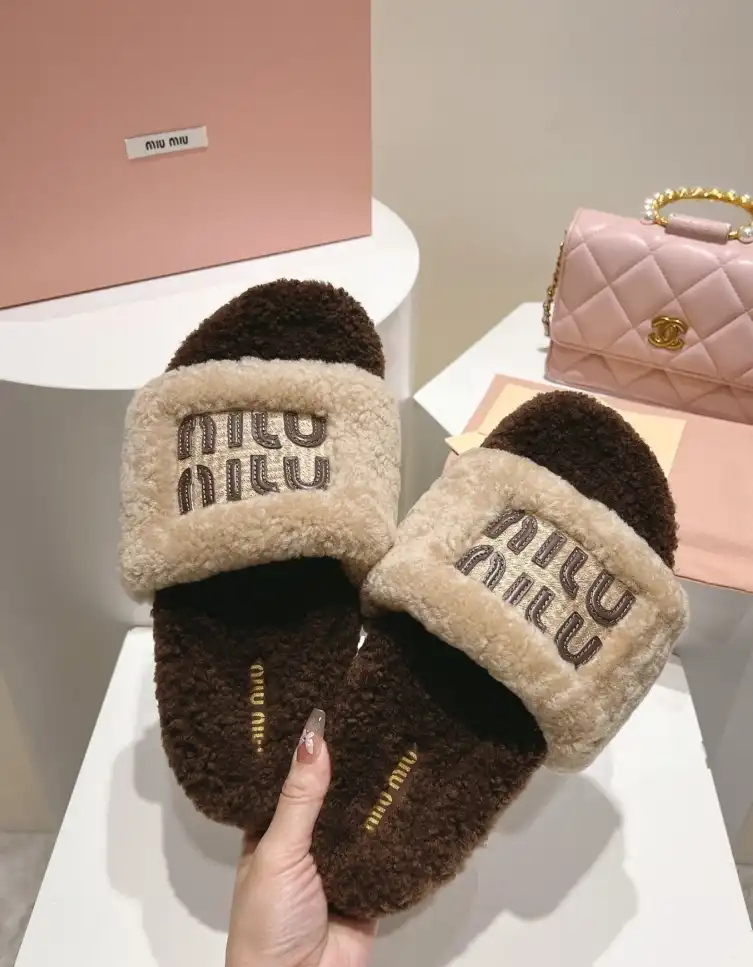 hype Miu Miu Slippers