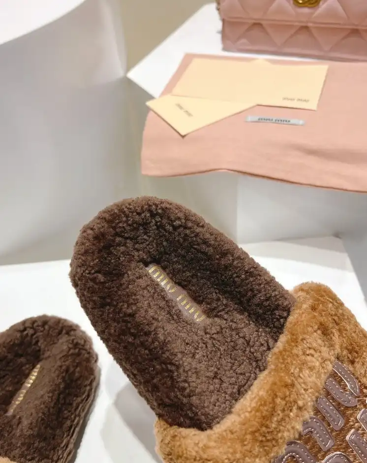 hype Miu Miu Slippers