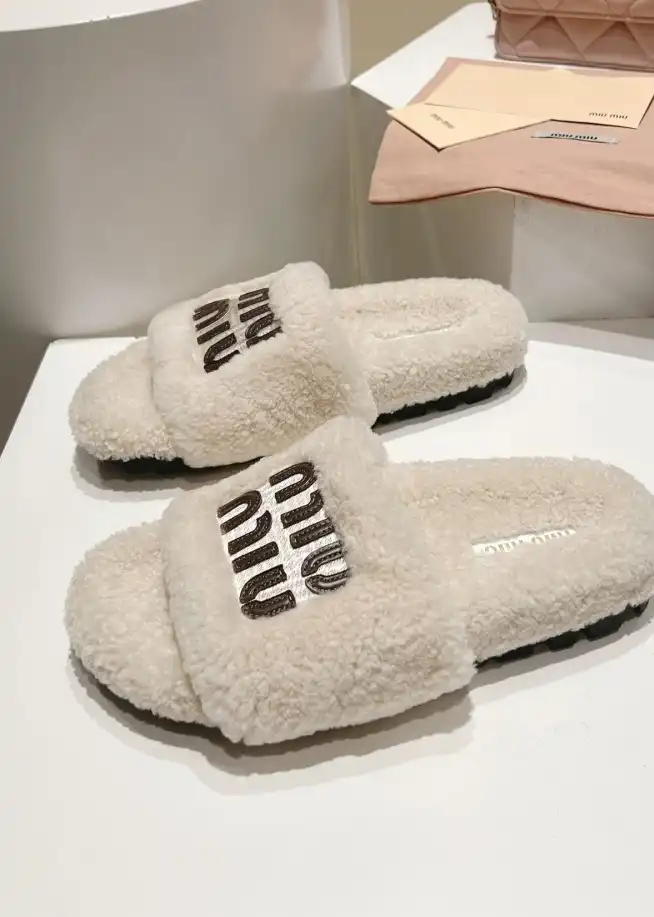 hype Miu Miu Slippers