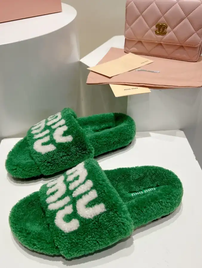 hype Miu Miu Slippers