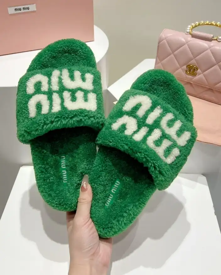 hype Miu Miu Slippers