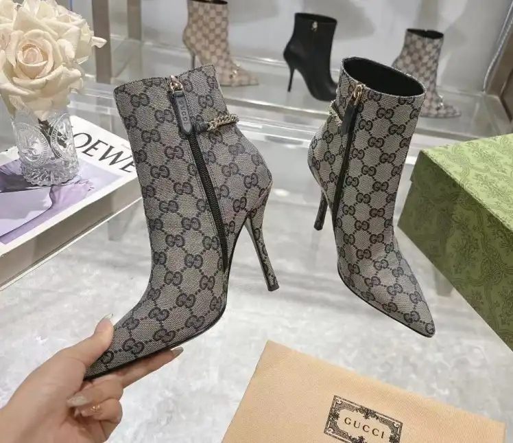 hype Gucci Boots