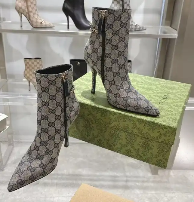 hype Gucci Boots