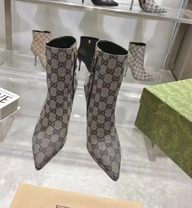 hype Gucci Boots