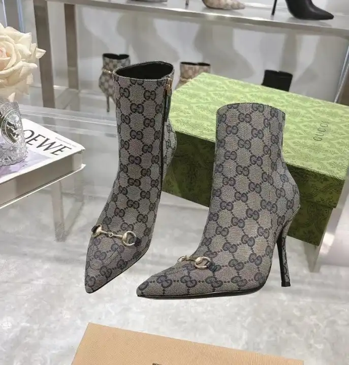 hype Gucci Boots