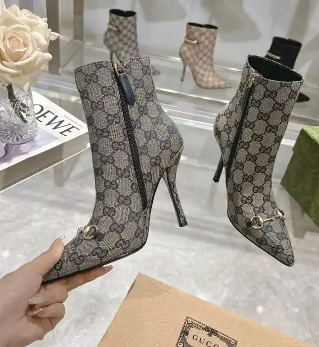 hype Gucci Boots