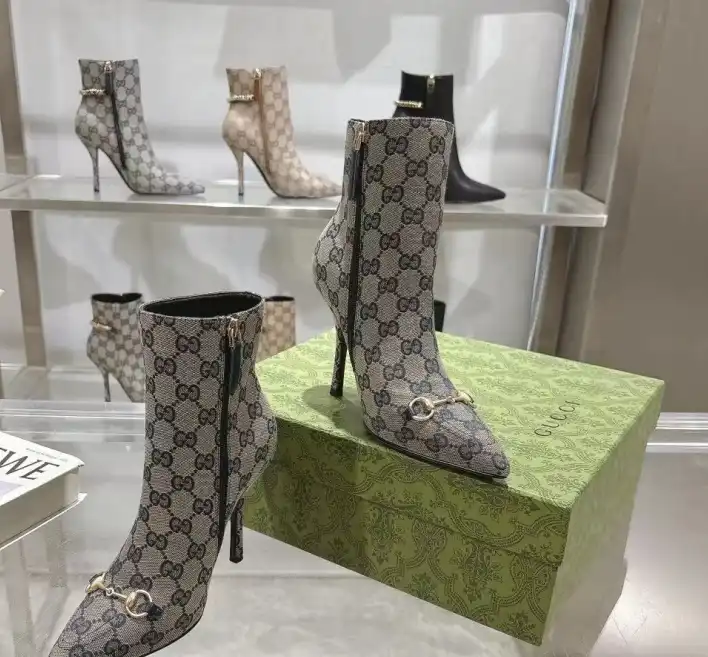 hype Gucci Boots