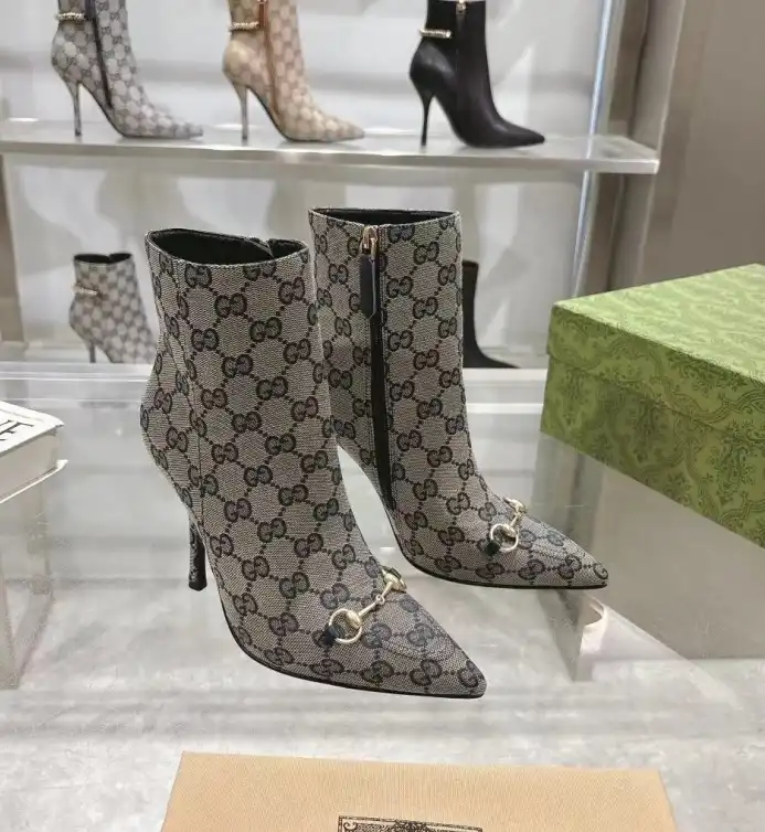 hype Gucci Boots