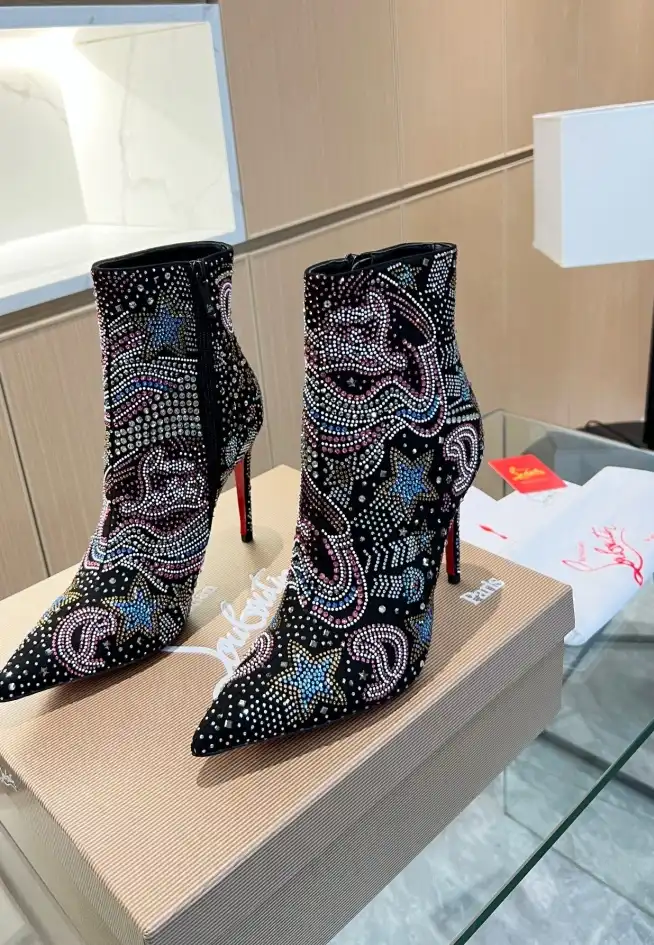 hype Christian Louboutin Boots