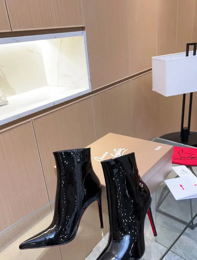 hype Christian Louboutin Boots