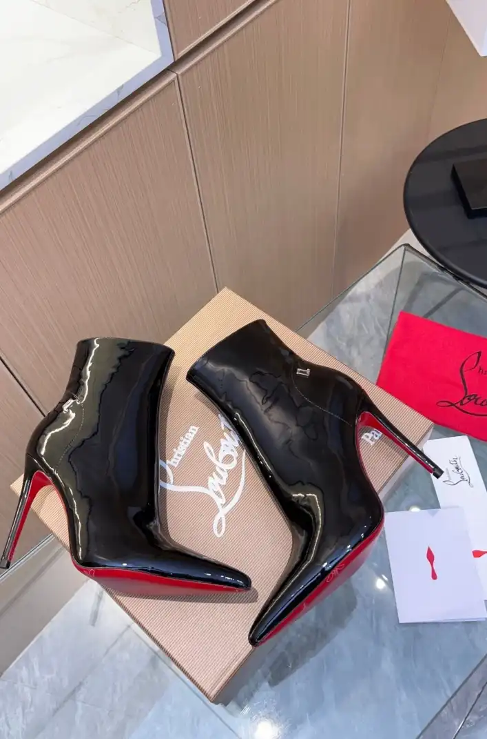 hype Christian Louboutin Boots