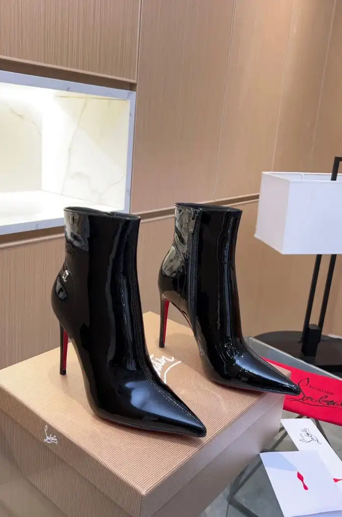 hype Christian Louboutin Boots