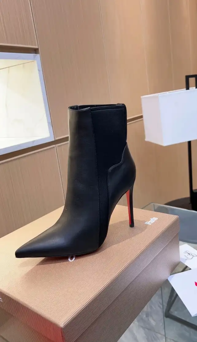 hype Christian Louboutin Boots