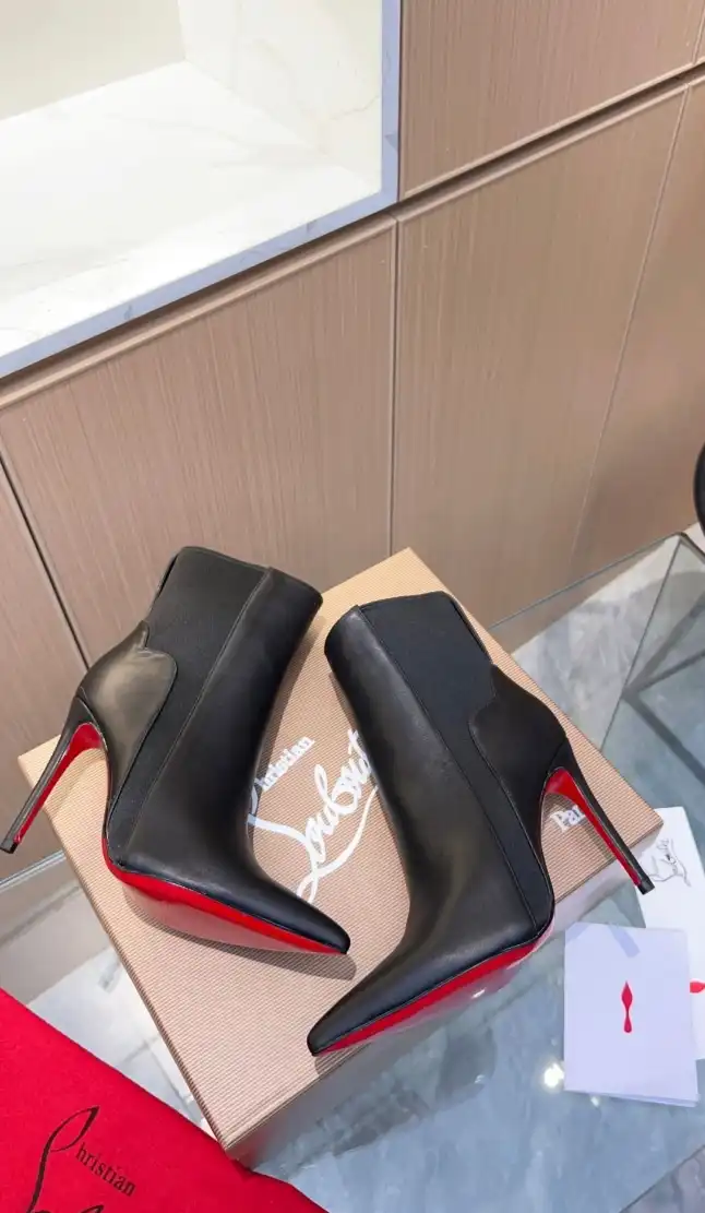 hype Christian Louboutin Boots