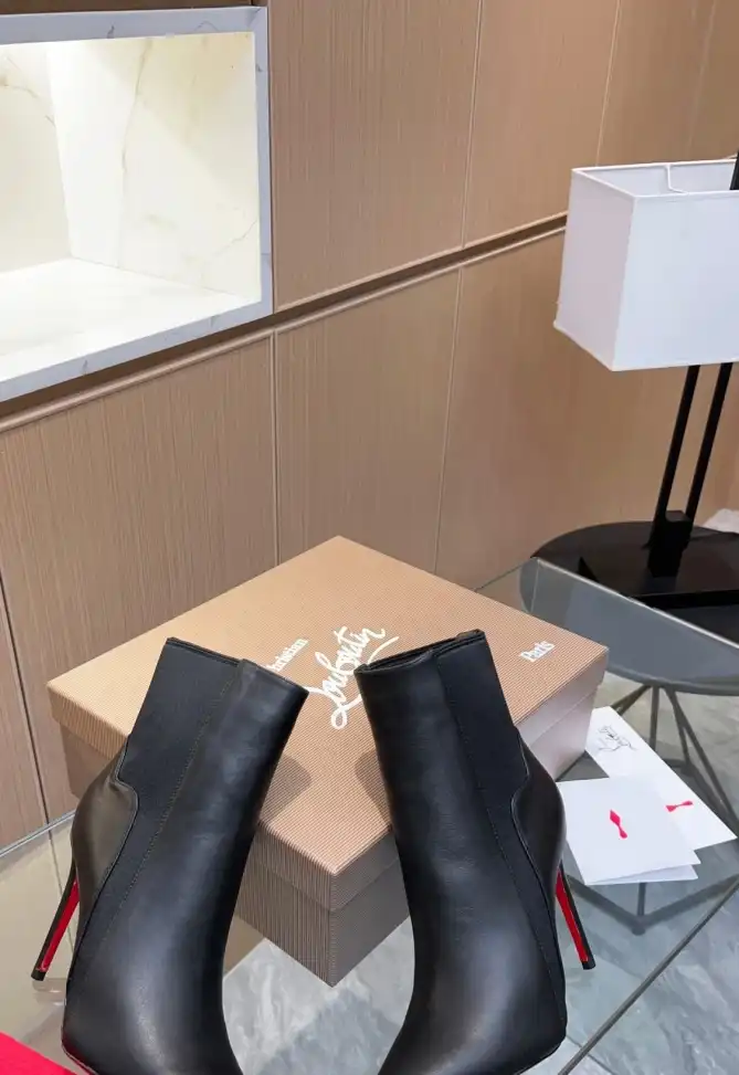 hype Christian Louboutin Boots