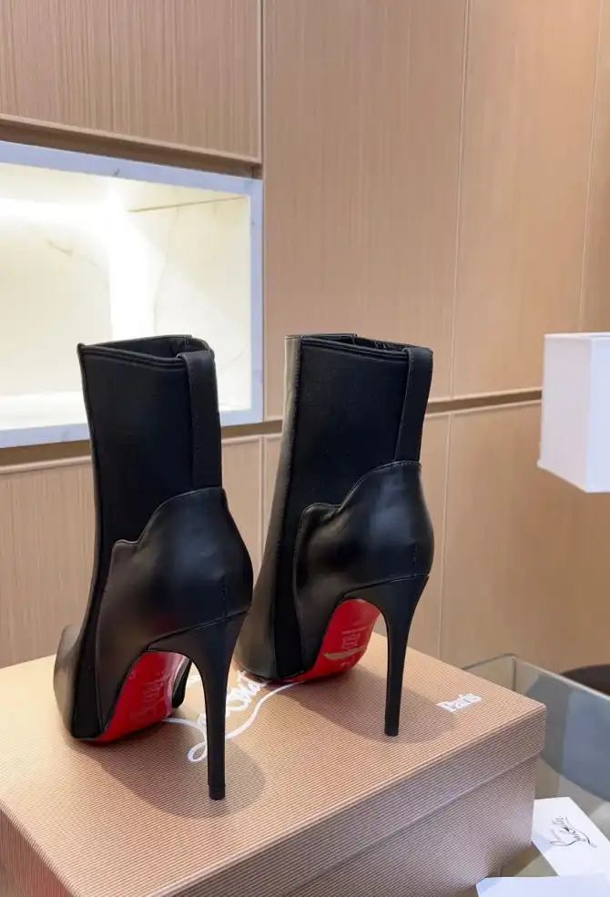 hype Christian Louboutin Boots