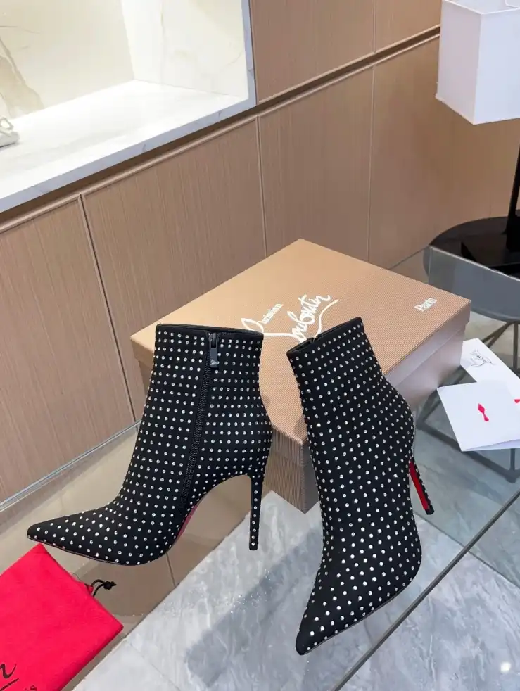 hype Christian Louboutin Boots