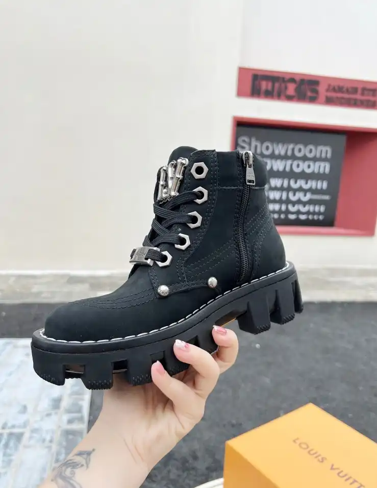 hype LV Boots