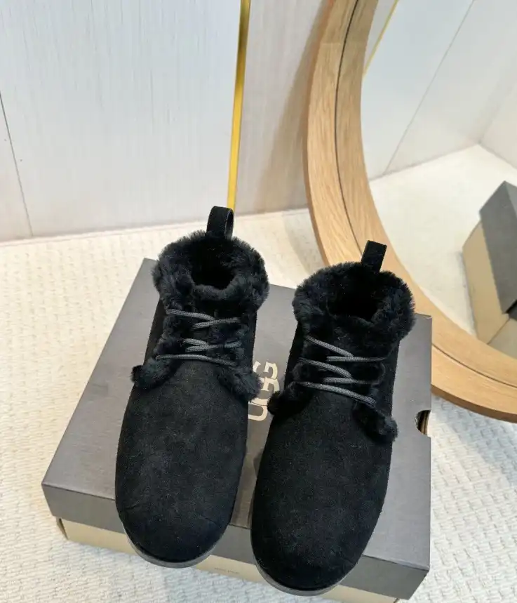 hype UGG Slippers