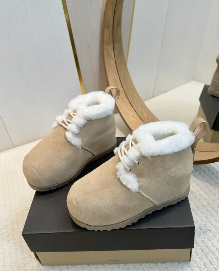 hype UGG Slippers