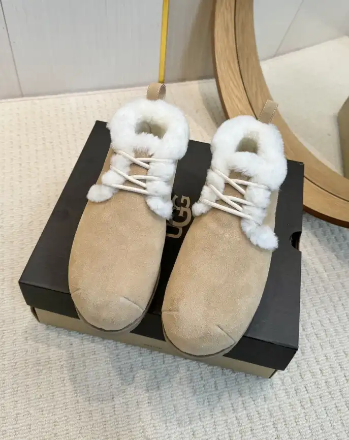 hype UGG Slippers