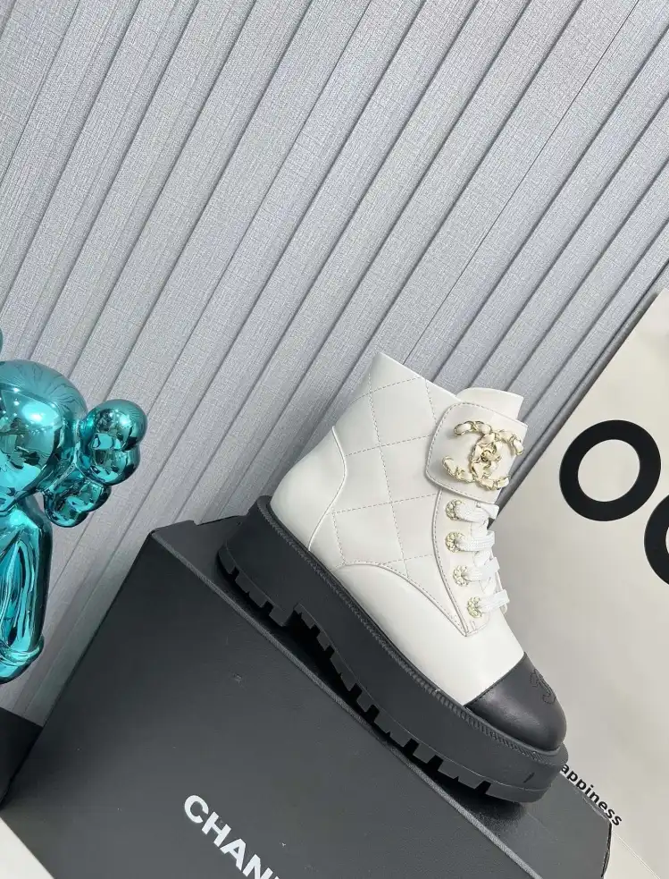 hype Chanel Boots