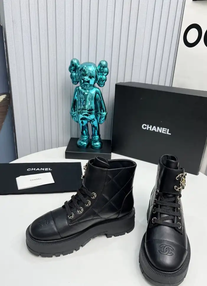 hype Chanel Boots