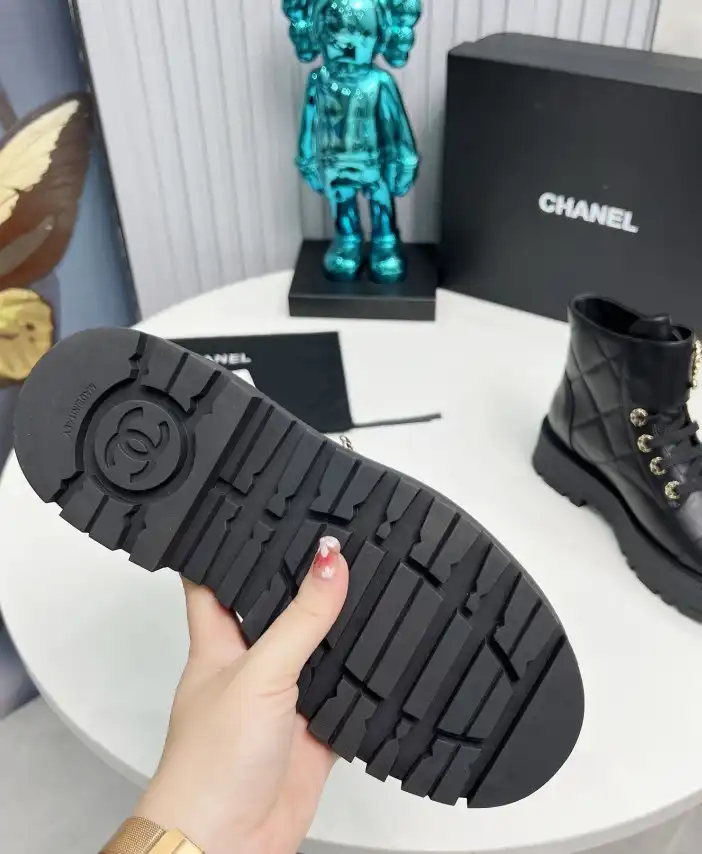 hype Chanel Boots