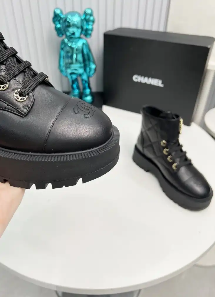 hype Chanel Boots