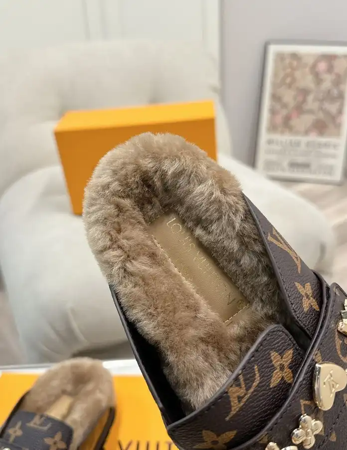 hype LV Slippers