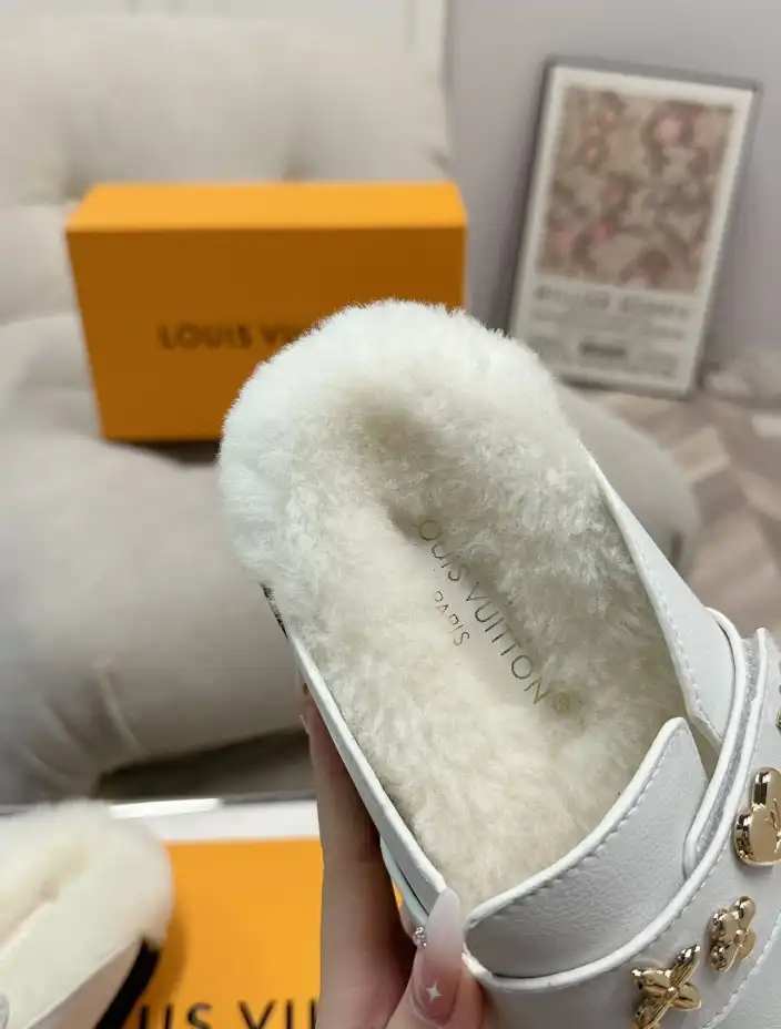 hype LV Slippers