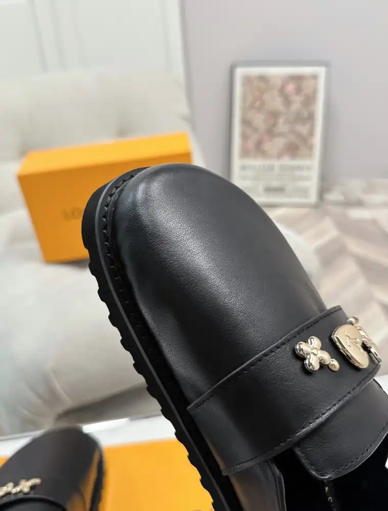 hype LV Slippers