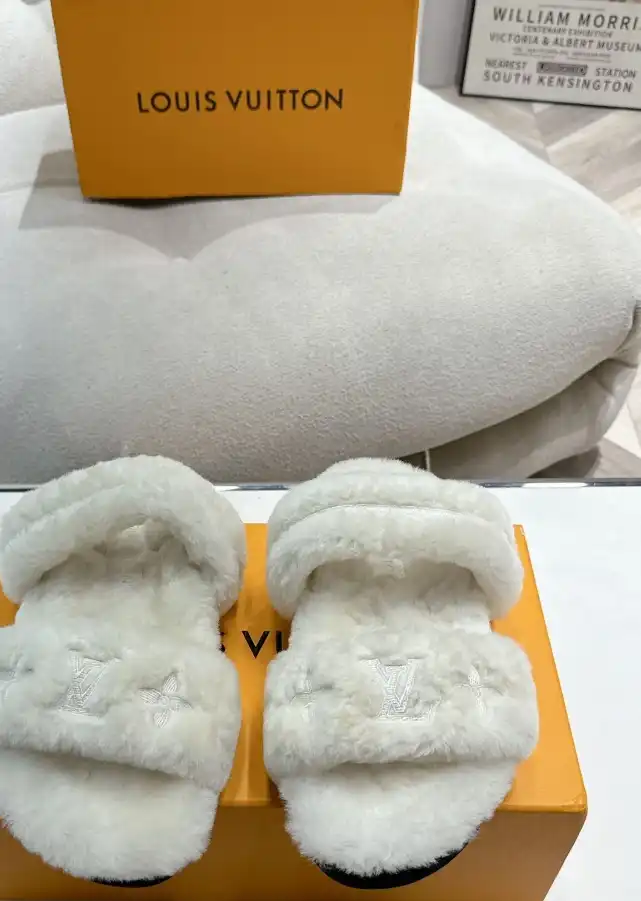 hype LV Slippers