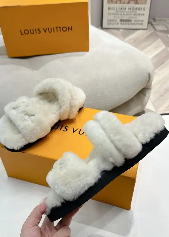 hype LV Slippers