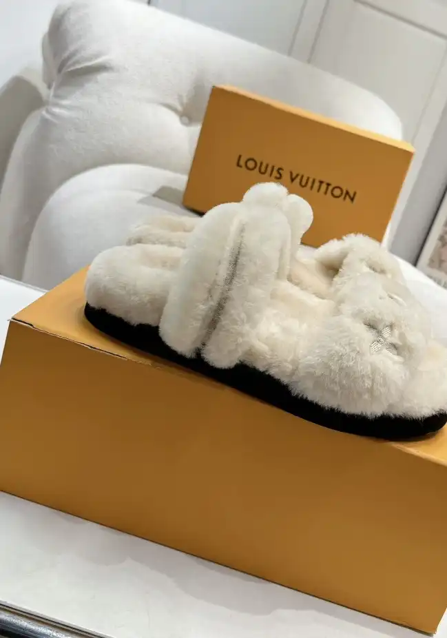 hype LV Slippers