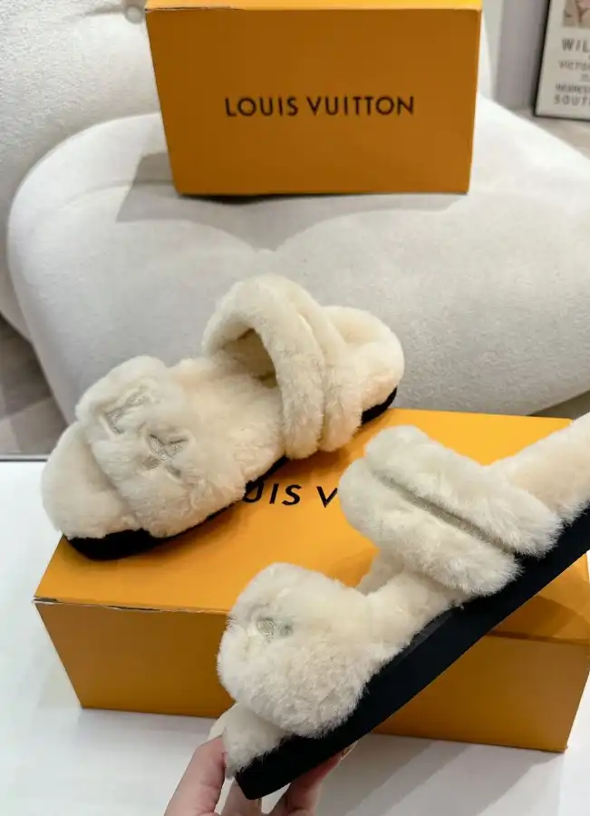 hype LV Slippers