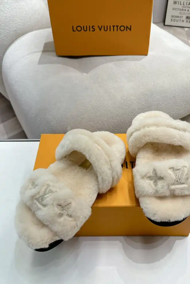 hype LV Slippers