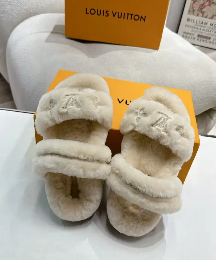 hype LV Slippers